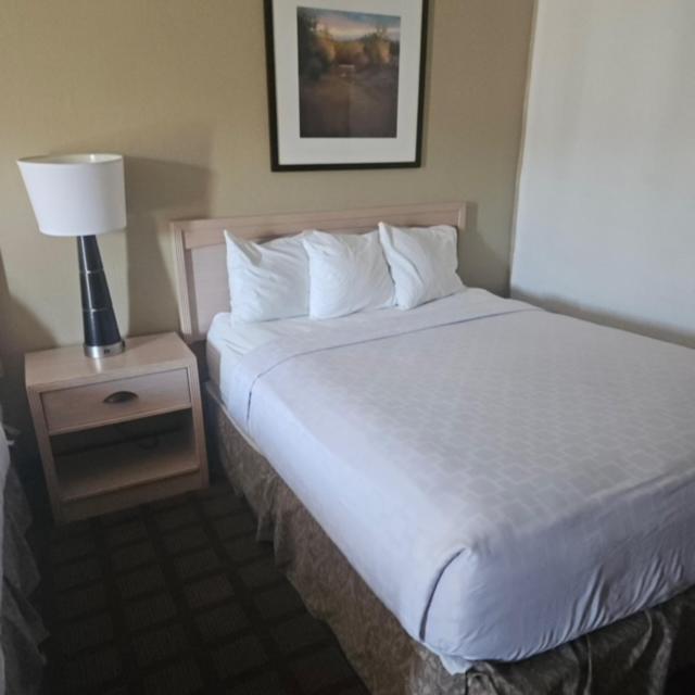 Americas Best Value Inn Wendover Esterno foto